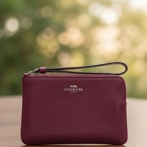 Coach Corner Zip Wristlet /Wallet/Pink Patent Leather (NWT)